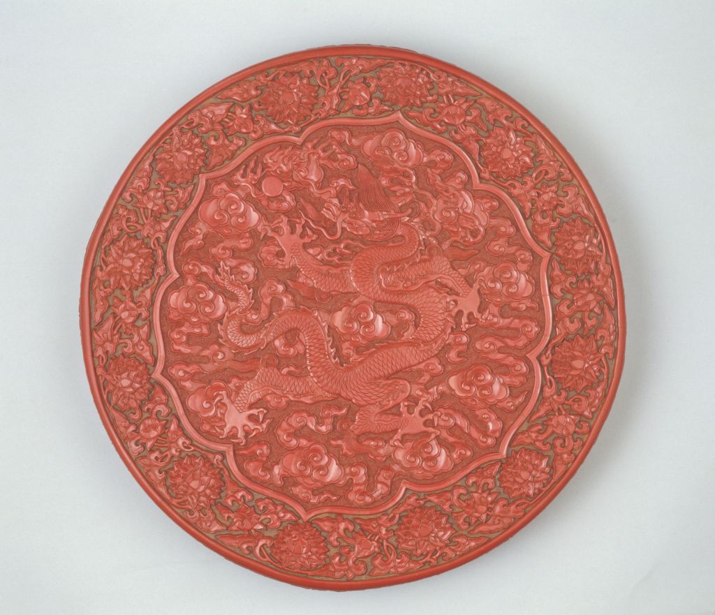 图片[1]-Carved red round box with nine dragons-China Archive